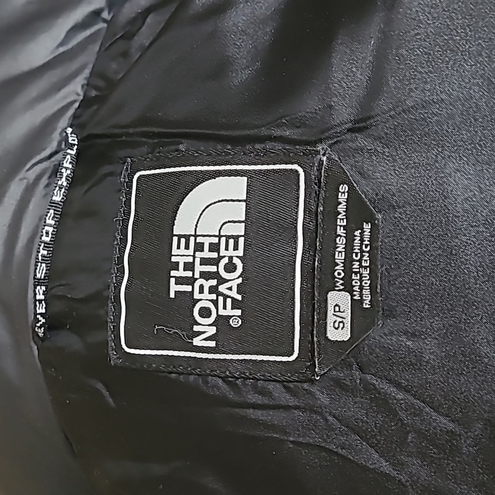 The North Face Women's Quilted Puffer Jacket - Dark Gray with Fur Hood - Picture 15 of 16